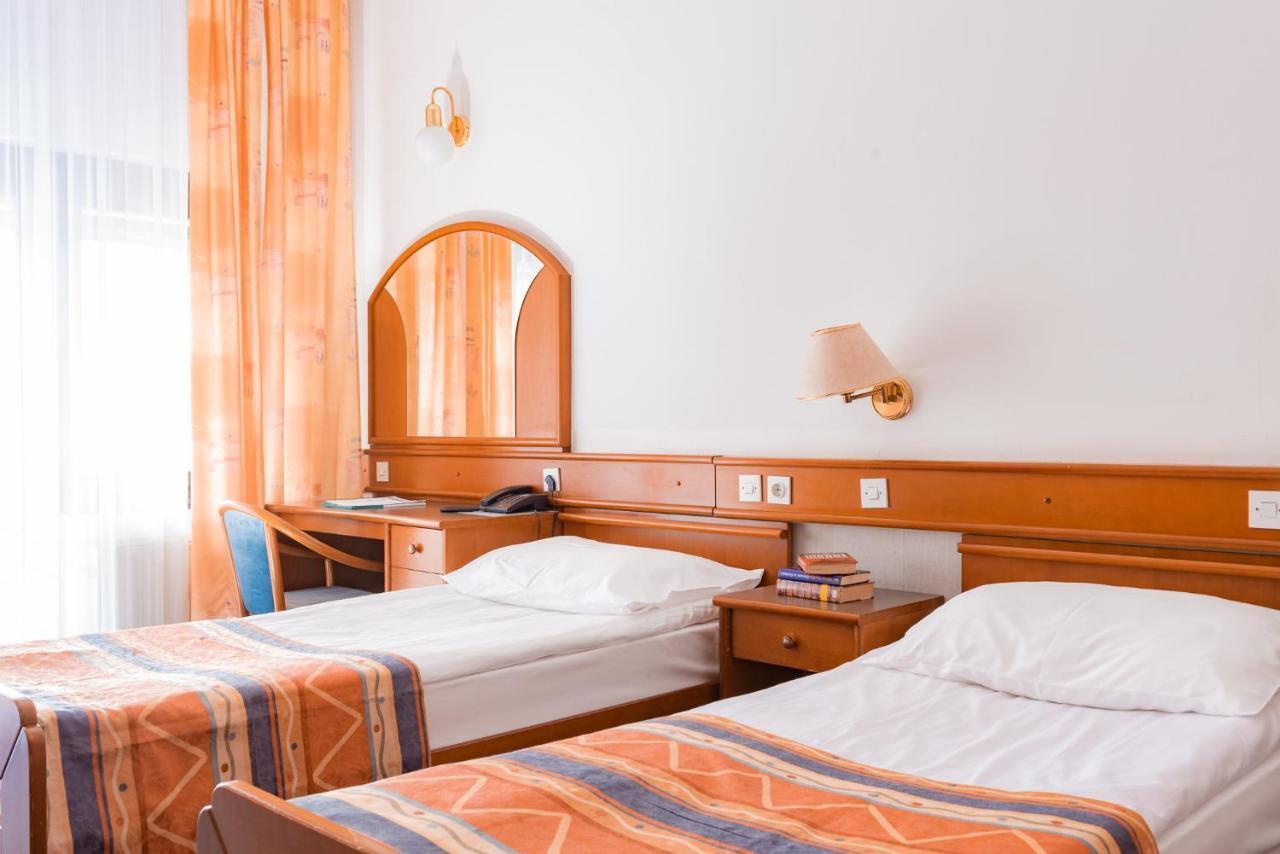 Hotel Smarjeta - Terme Krka Smarjeske Toplice Extérieur photo