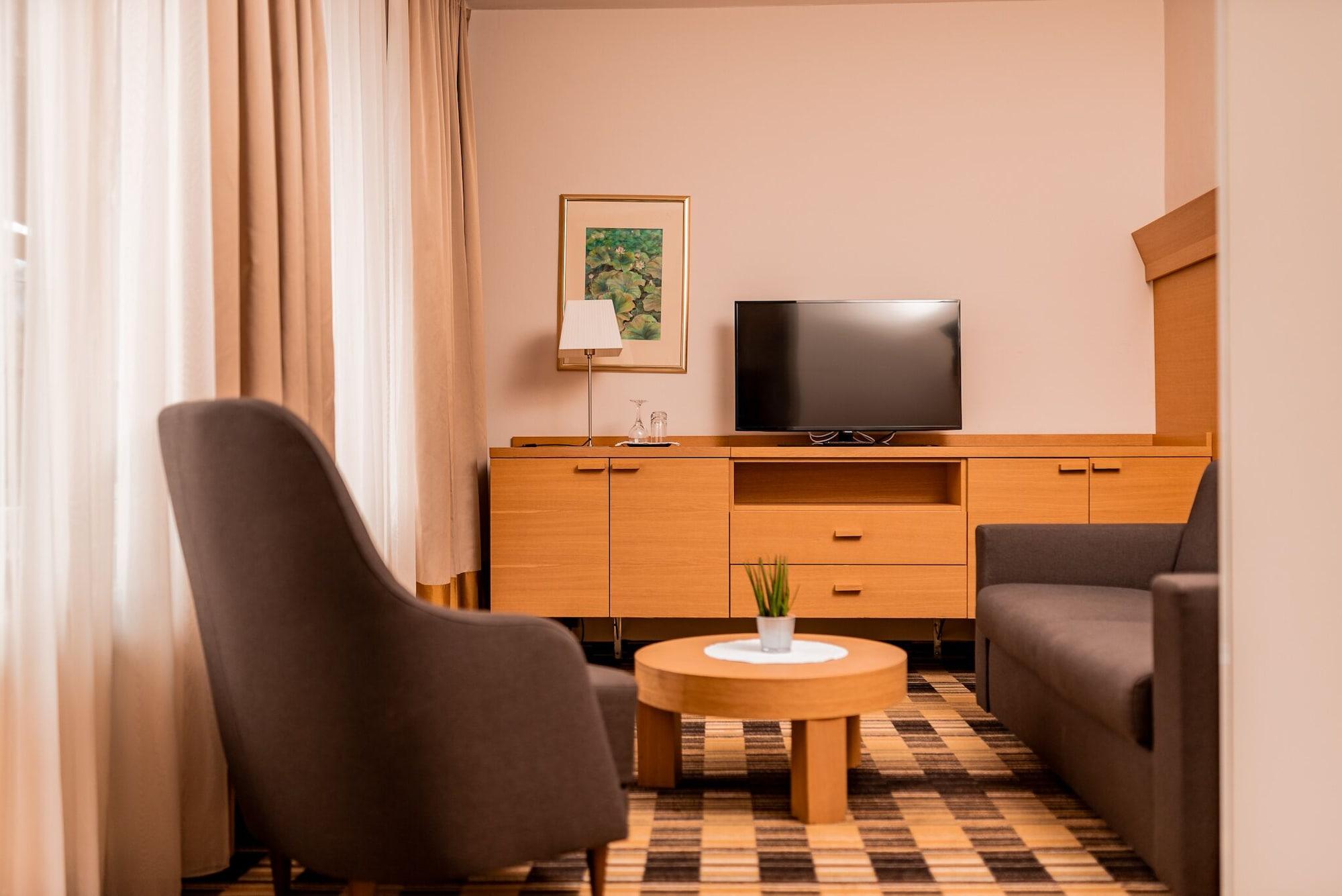 Hotel Smarjeta - Terme Krka Smarjeske Toplice Extérieur photo